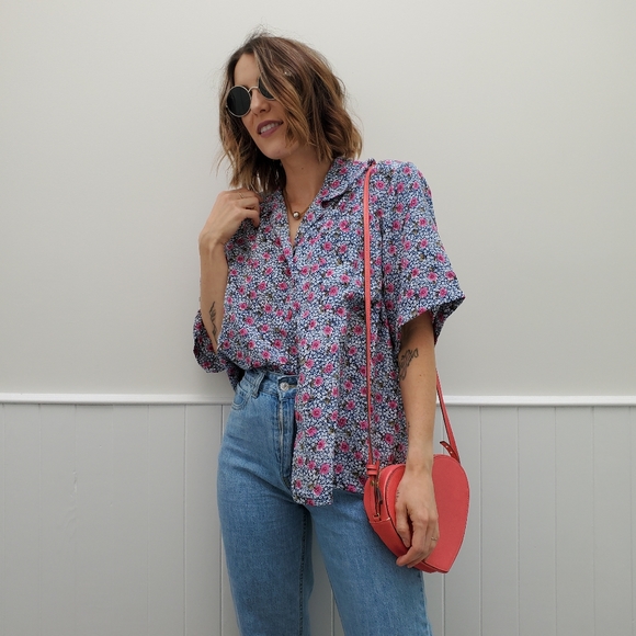 VINTAGE Floral Button-down Blouse - Picture 2 of 8